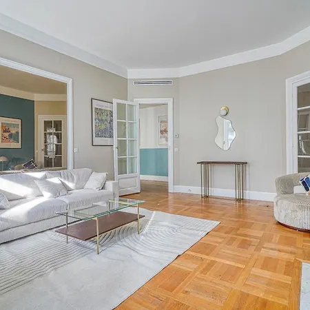 Charme Et Standing - 2 Proches Trocadero Appartement *
